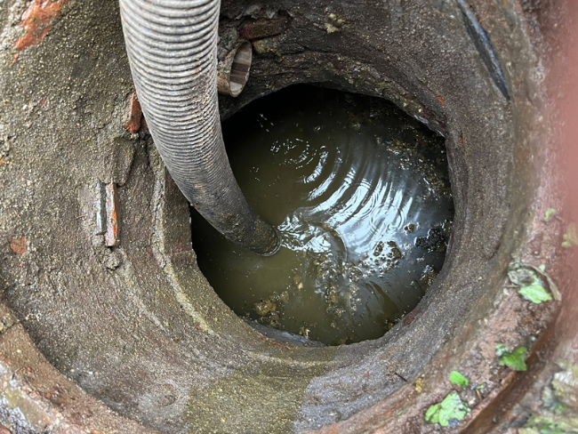 雨山化粪池清理的周期与注意事项